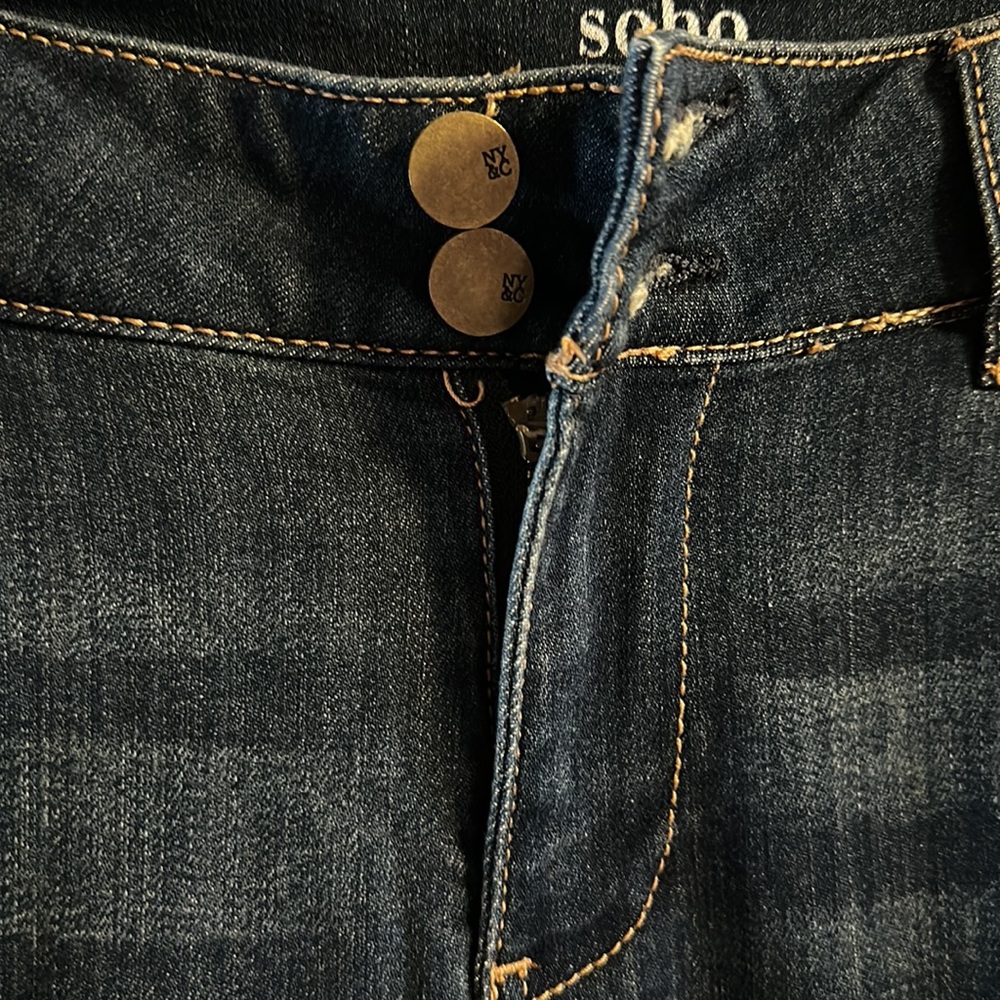 Jeans - Picture 3 of 5
